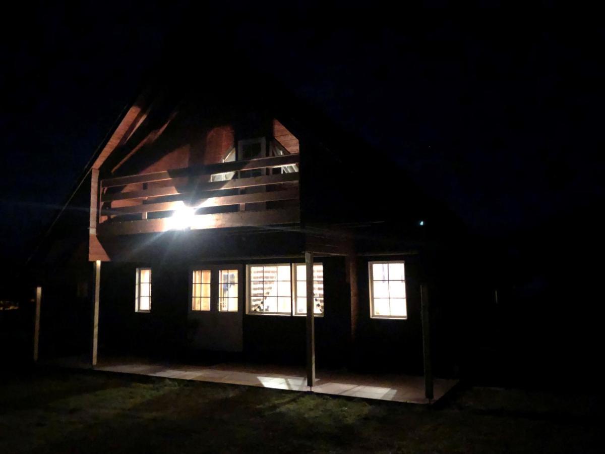 Merejussi Puhkemajad Parna Bagian luar foto